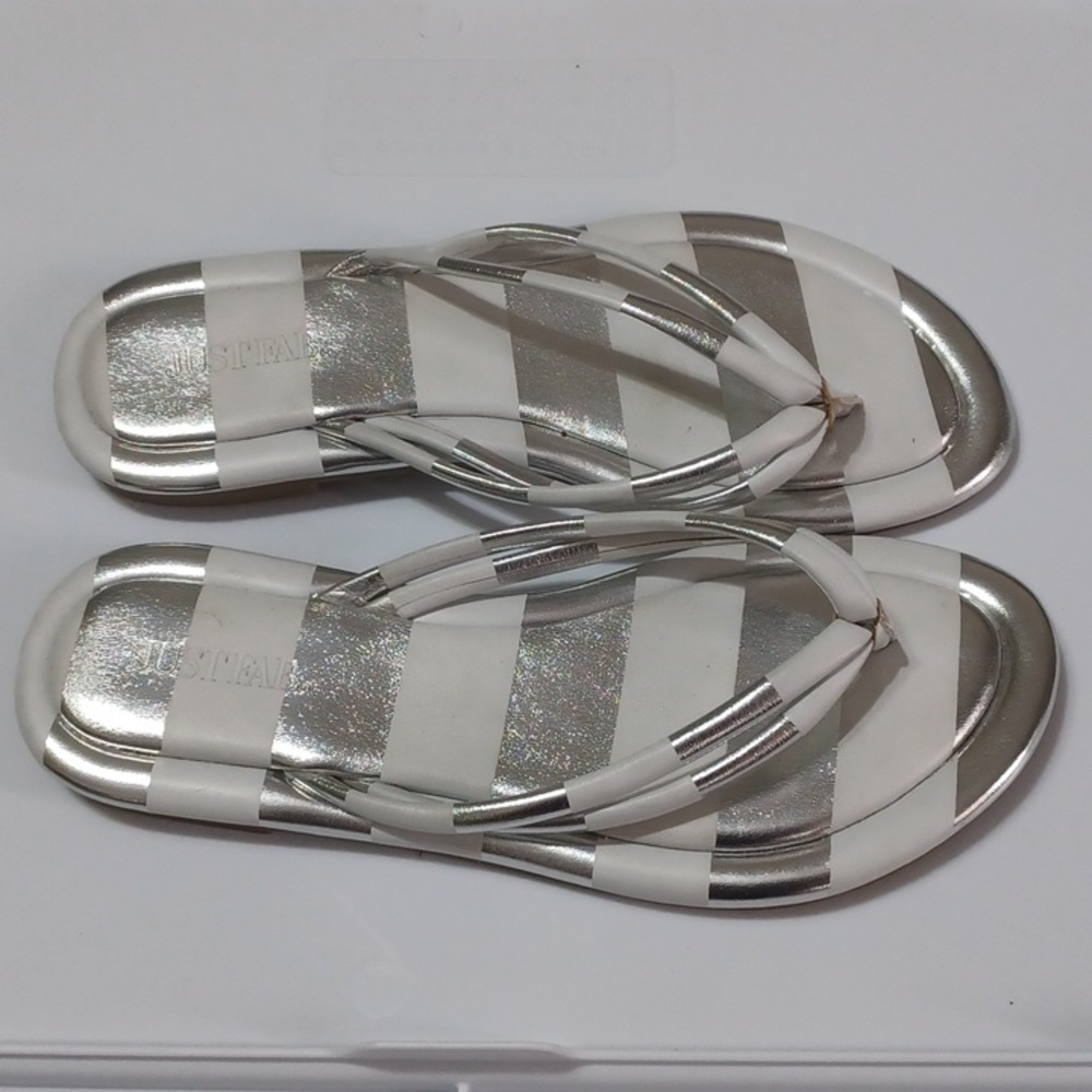 Justfab white and silver striped thong sandal size 6 womens